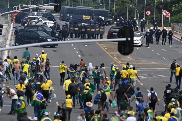 Gobiernos respaldan a Lula y condenan el «intento de golpe» en Brasil